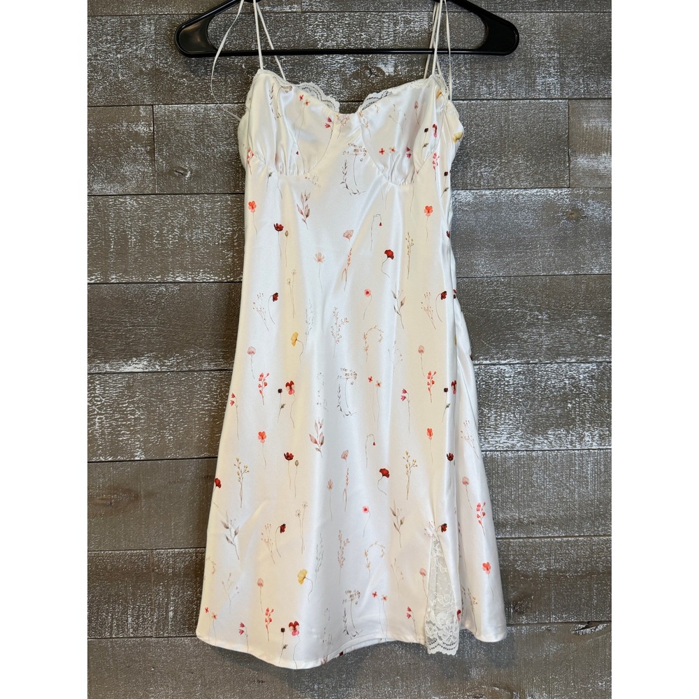 Princess Polly Floral Satin Slip Dress‎ Lace Trim White Size 2